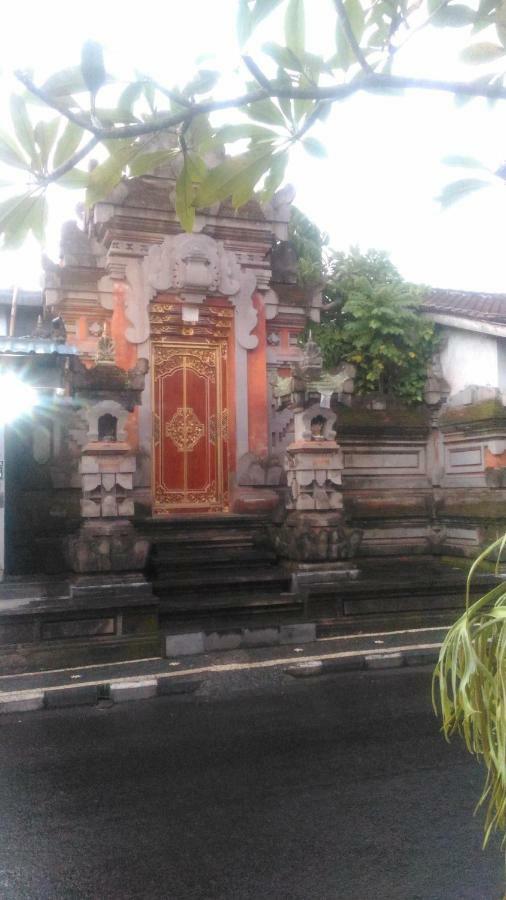 Dewi Antara Homestay Ubud Esterno foto