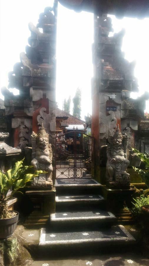 Dewi Antara Homestay Ubud Esterno foto